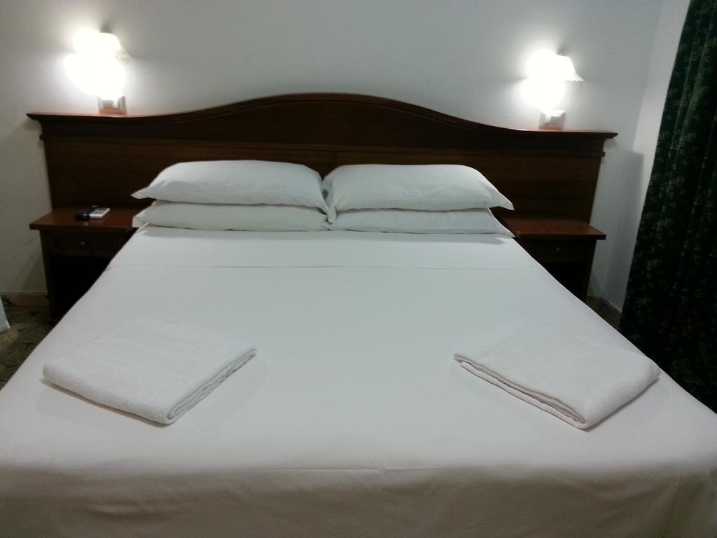 Guesthouse Alex II روما المظهر الخارجي الصورة