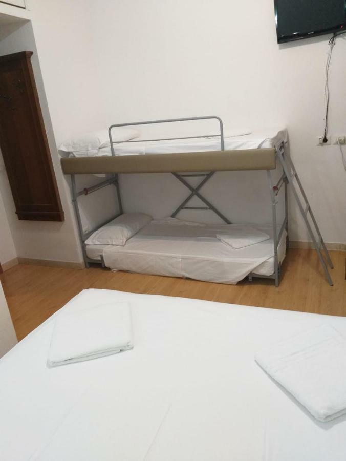 Guesthouse Alex II روما المظهر الخارجي الصورة